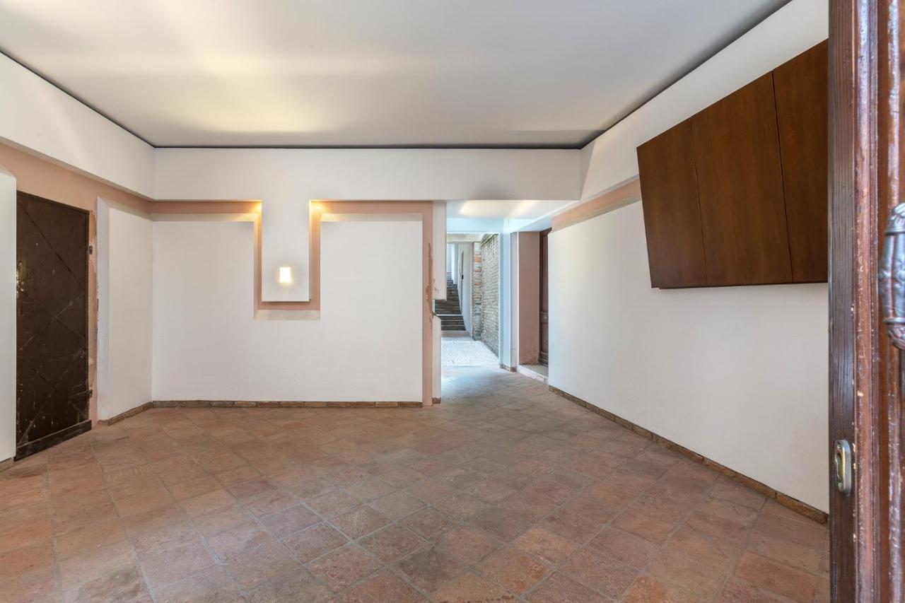 Ferrara Center Apartment X3 Luaran gambar