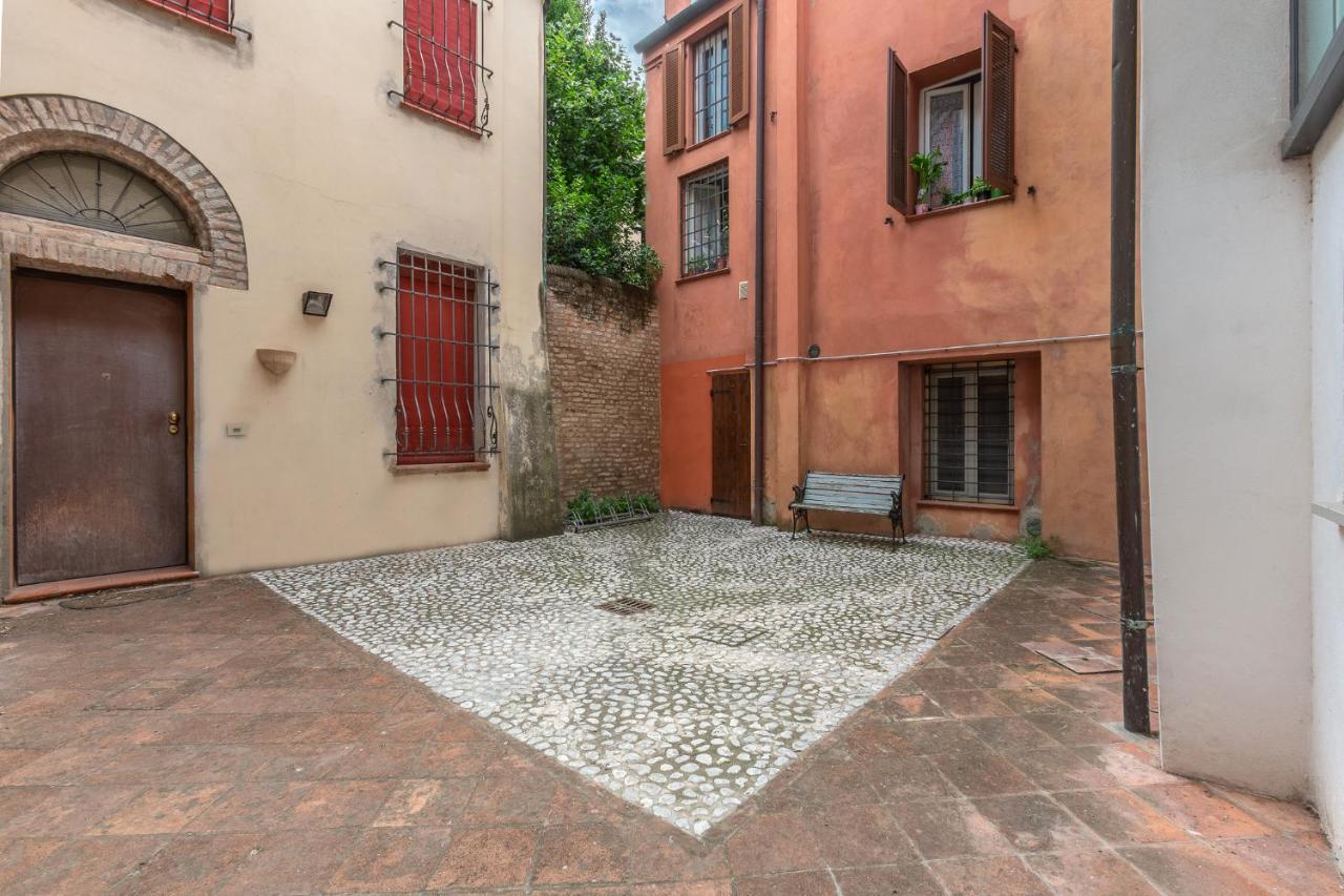 Ferrara Center Apartment X3 Luaran gambar